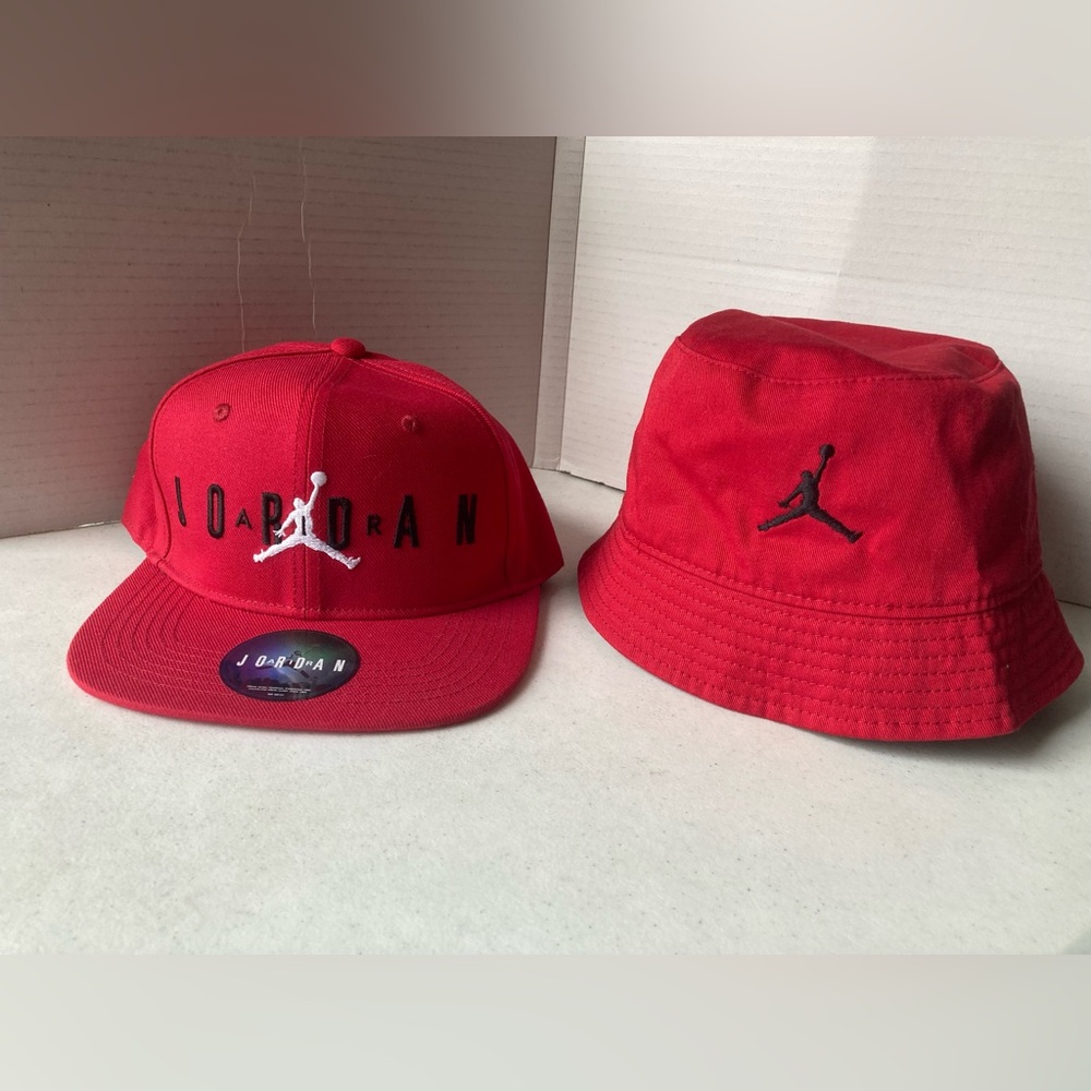 Nike Youth Jordan Jumpman Set including Snap-back Hat and Bucket Hat, Red